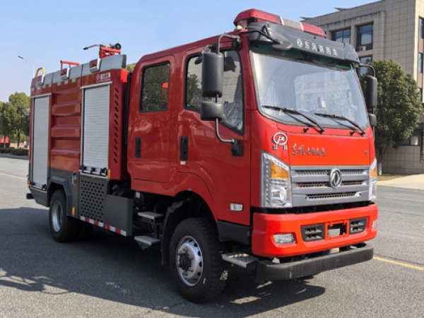 東風(fēng)4噸四驅(qū)越野水罐消防車